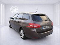 Usado Peugeot 308 SW Active 100 CV (73 kW) 2016 Gris / plata Familiar