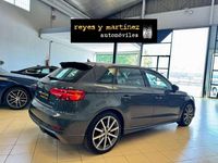Usado Audi A3 Sportback S-Line 116 CV (85 kW) 2019 Gris Utilitario