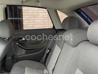 Usado Seat Ibiza 100 CV (73 kW) 2004 Azul Berlina