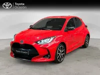 Käytetty Toyota Yaris Hybrid Style 116 HP (85 kW) 2021 Punainen Sedan