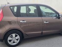 Usado Renault Scénic III Dynamique 110 CV (80 kW) 2011 Marrón Monovolumen