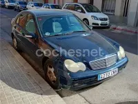 Usado Mercedes C180 Classic 143 CV (105 kW) 2003 Azul Berlina