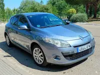 Usado Renault Mégane Authentique 100 CV (73 kW) 2009 Gris / plata Berlina