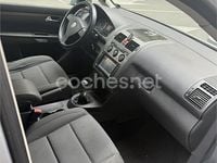 Usado VW Touran Edition 105 CV (77 kW) 2007 Gris / plata Monovolumen