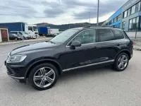 Second-hand VW Touareg 262 CP (192 kW) 2015 Negru SUV