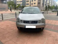 Usado VW Polo Trendline 75 CV (55 kW) 2005 Gris / plata Utilitario