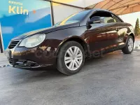 Usado VW Eos 140 CV (102 kW) 2007 Marrón Descapotable