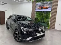 Usado Renault Arkana RS Line 144 CV (105 kW) 2023 Negro SUV