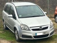 Usado Opel Zafira Enjoy 120 CV (88 kW) 2007 Gris Monovolumen