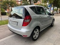 Usado Mercedes A170 Avantgarde 116 CV (85 kW) 2009 Gris / plata Monovolumen