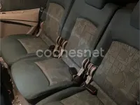 Usado Nissan Almera Tino 114 CV (83 kW) 2001 Gris / plata Monovolumen