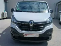 Usado Renault Trafic 120 CV (88 kW) 2018 Blanco Monovolumen