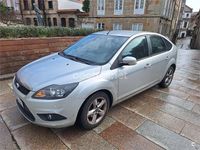 Usado Ford Focus Trend 90 CV (66 kW) 2010 Gris / plata Berlina