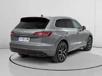 Usado VW Touareg Elegance 286 CV (210 kW) 2022 Gris SUV