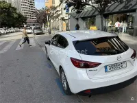 Usado Mazda 3 120 CV (88 kW) 2016 Blanco Berlina