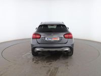 Usado Mercedes GLA180 Urban 122 CV (89 kW) 2019 Blanco SUV