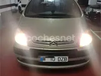 Usado Citroën Xsara Picasso 92 CV (67 kW) 2006 Beige Monovolumen