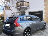 Usado Volvo V60 Momentum 120 CV (88 kW) 2018 Gris / plata Familiar