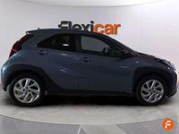 Usado Toyota Aygo X-play 69 CV (50 kW) 2024 Azul Utilitario