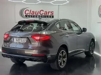Usado Maserati Levante 275 CV (202 kW) 2020 Gris SUV