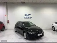 Usado VW Golf VIII Life 115 CV (84 kW) 2024 Negro Berlina