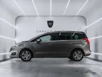 Usado Peugeot 5008 Style 120 CV (88 kW) 2017 Monovolumen