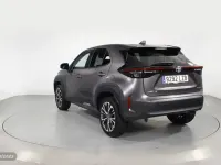 Usado Toyota Yaris Cross Style 116 CV (85 kW) 2022 Gris SUV