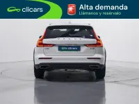 Usado Volvo V60 CC Pro 197 CV (144 kW) 2021 Blanco Familiar