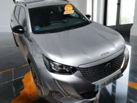 Usado Peugeot 2008 Allure 100 kW (136 CV) 2023 SUV