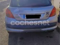 Usado Peugeot 207 90 CV (66 kW) 2007 Gris / plata Berlina