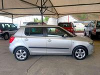 Usado Skoda Fabia Ambition 86 CV (63 kW) 2011 Gris Utilitario