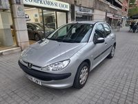 Usado Peugeot 206 70 CV (51 kW) 2006 Gris / plata Berlina