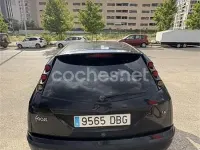 Usado Ford Focus Trend 100 CV (73 kW) 2004 Negro Berlina