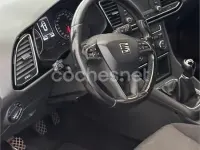Usado Seat Leon Reference 110 CV (80 kW) 2016 Beige Berlina