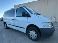 Usado Mercedes Vito 102 CV (75 kW) 2000 Gris Van