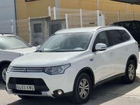 Usado Mitsubishi Outlander P-HEV Motion 203 CV (149 kW) 2014 Blanco SUV