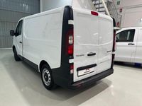 Usado Renault Trafic 120 CV (88 kW) 2020 Blanco Monovolumen