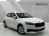 Usado Skoda Fabia Ambition 80 CV (58 kW) 2022 Blanco Utilitario