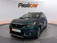 Usado Peugeot 2008 Allure 110 CV (80 kW) 2019 Verde SUV
