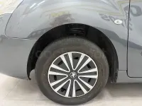 Usado Peugeot Partner Tepee Access 100 CV (73 kW) 2018 Gris / plata Monovolumen