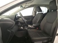 Usado Toyota Yaris Hybrid Business Edition 116 CV (85 kW) 2021 Blanco Berlina