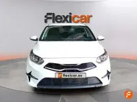 Usado Kia Ceed 136 CV (100 kW) 2023 Blanco Utilitario
