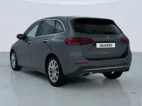Usado Mercedes B200 163 CV (119 kW) 2021 Gris Utilitario