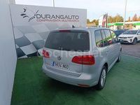 Usado VW Touran Advance 140 CV (102 kW) 2014 Gris / plata Monovolumen