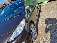 Usado Peugeot 207 112 CV (82 kW) 2014 Marron Utilitario