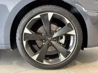 Usado Cupra Leon 150 CV (110 kW) 2025 Gris / plata Berlina