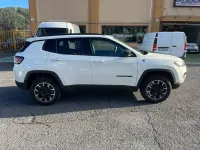 Usado Jeep Compass Trailhawk 241 CV (177 kW) 2023 Blanco SUV