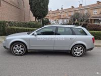 Usado Audi A4 130 CV (95 kW) 2004 Gris / plata Familiar