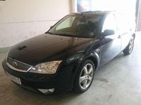 Usado Ford Mondeo Ghia 140 CV (102 kW) 2006 Negro Berlina