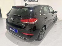 Usado Hyundai i30 120 CV (88 kW) 2021 Negro Utilitario